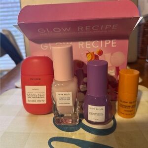 Glow recipe, glass skin kit